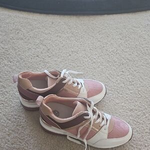 Stylish Pink and White Women's Sneakers